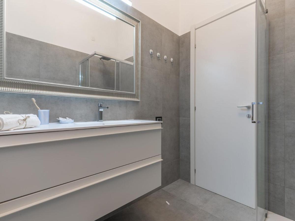The Best Rent - Spacious Three-Bedroom Apartment In Moscova Milan Exterior photo