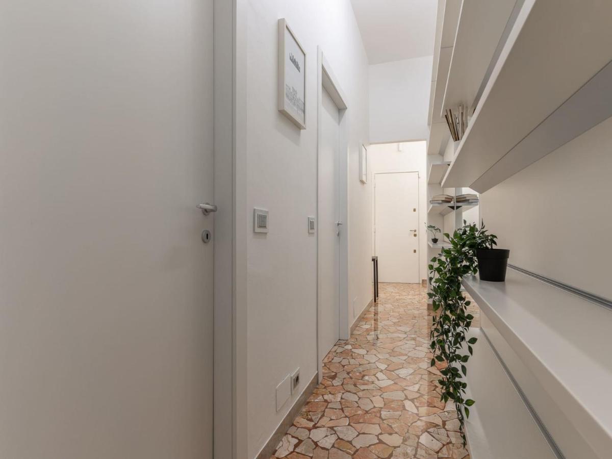 The Best Rent - Spacious Three-Bedroom Apartment In Moscova Milan Exterior photo
